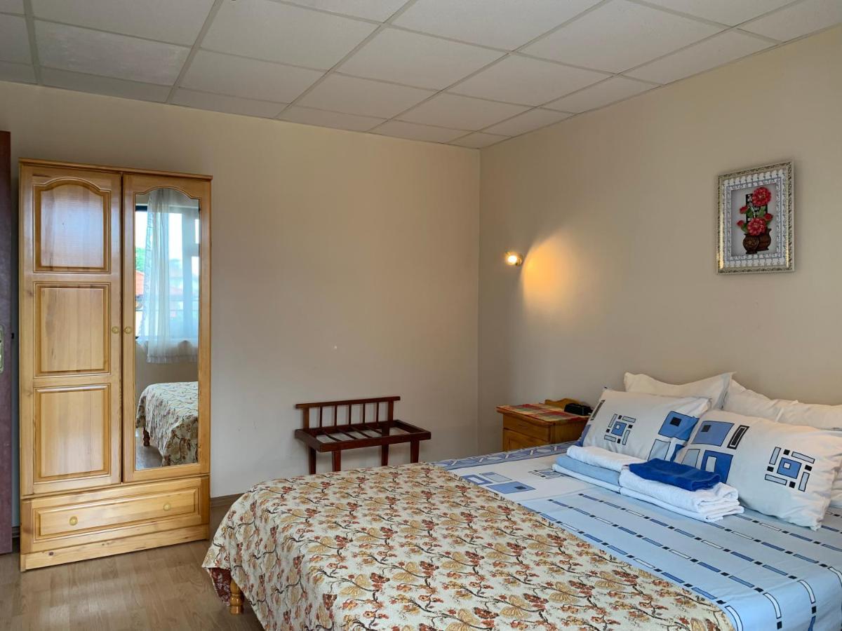 Guest House “Olesya” Obzor Esterno foto